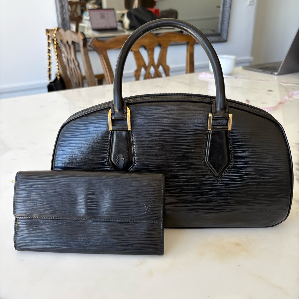 Louis Vuitton Epi Jasmin Tote and Wallet Set - Picture 6 of 13